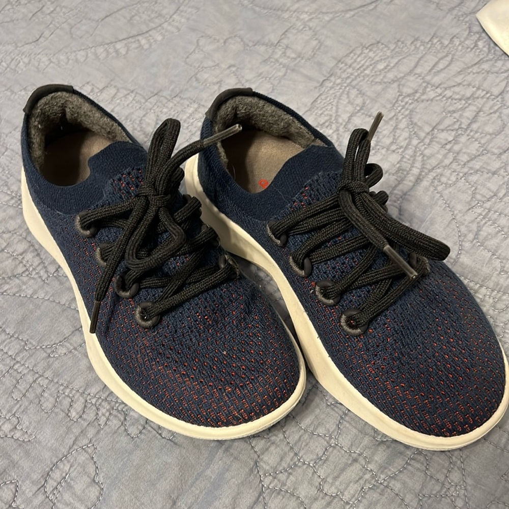 Women's Allbirds sneaker